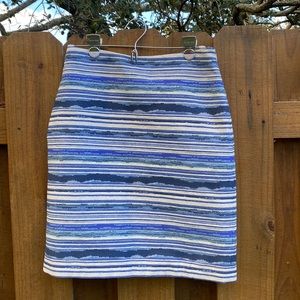 J McLaughlin blue striped skirt size 2.